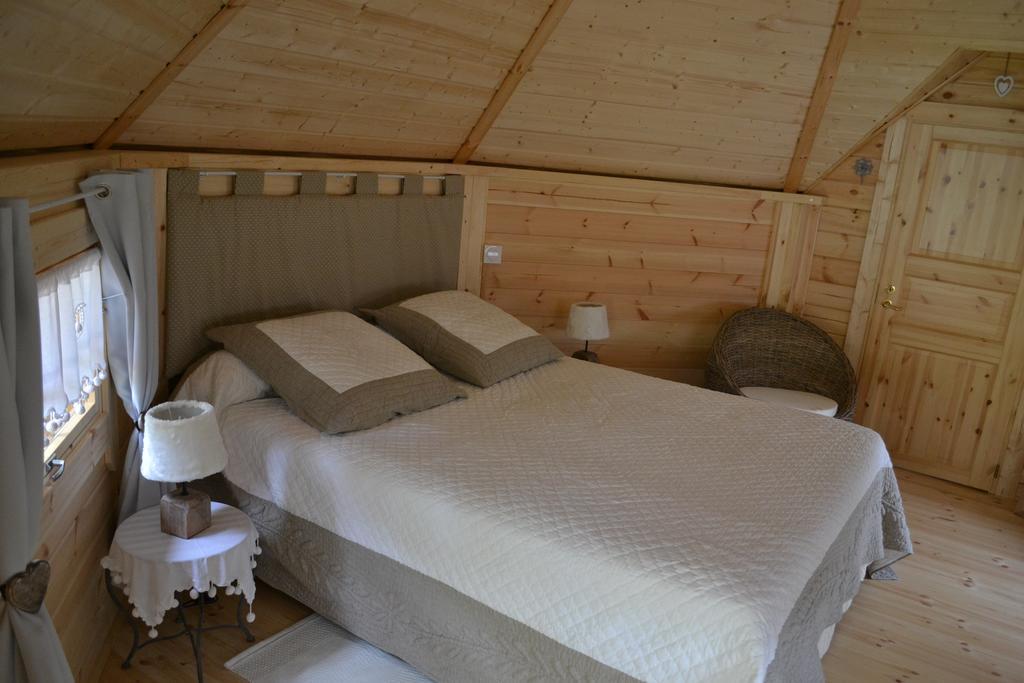 Le Refuge Bed & Breakfast Mornas Bilik gambar