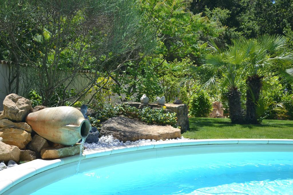 Le Refuge Bed & Breakfast Mornas Luaran gambar
